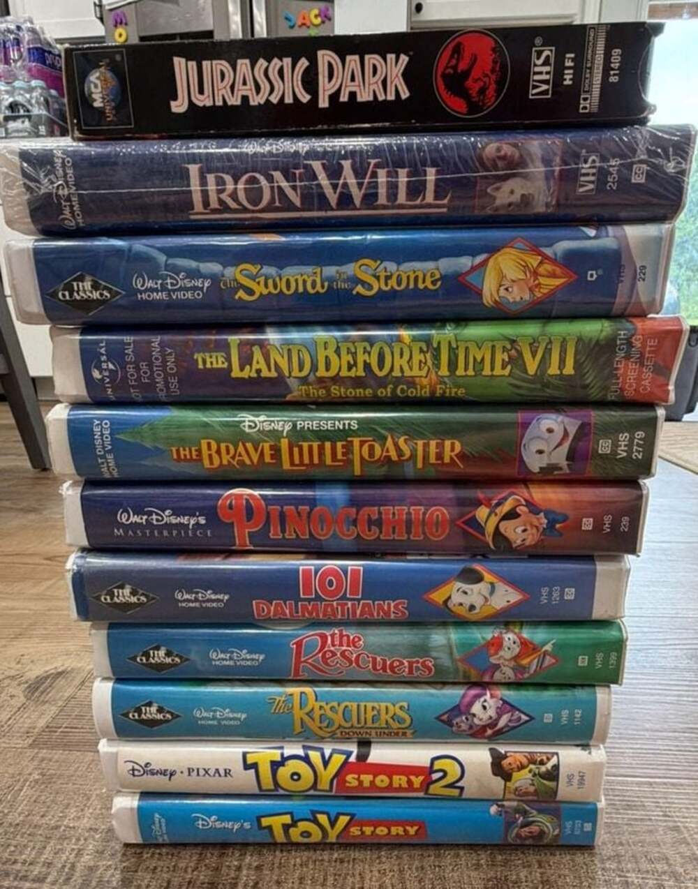 Lot of 11 Assorted Disney Classic Animated and Live Action VHS Movie Tapes
